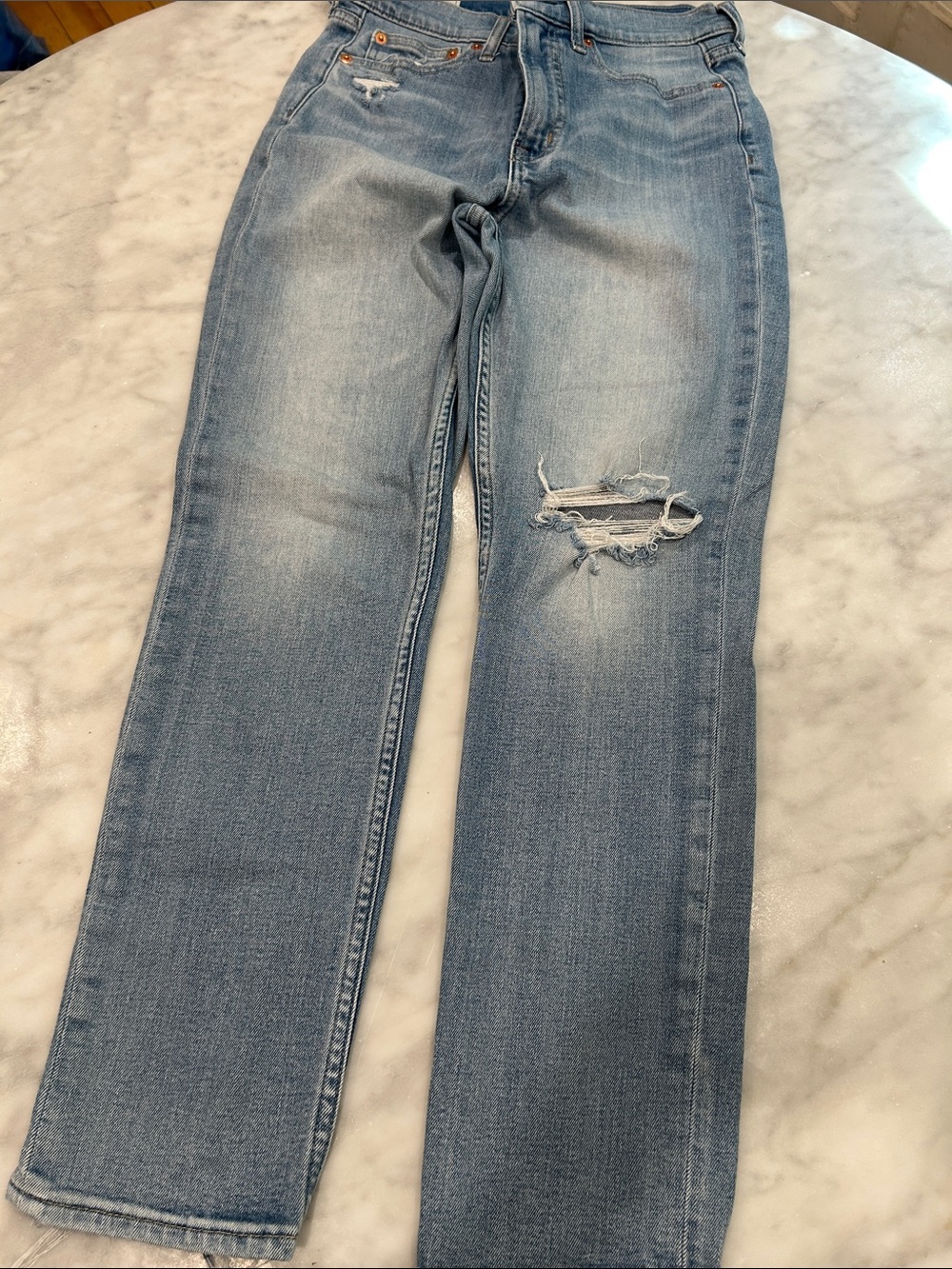 High Rise Cigarette Light Wash Distressed Women's Jeans - Gap 27 4R
